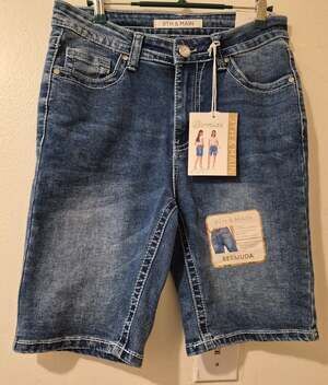 9th & Main Mid Rise Embellished Bermuda Denim Shorts Size 10